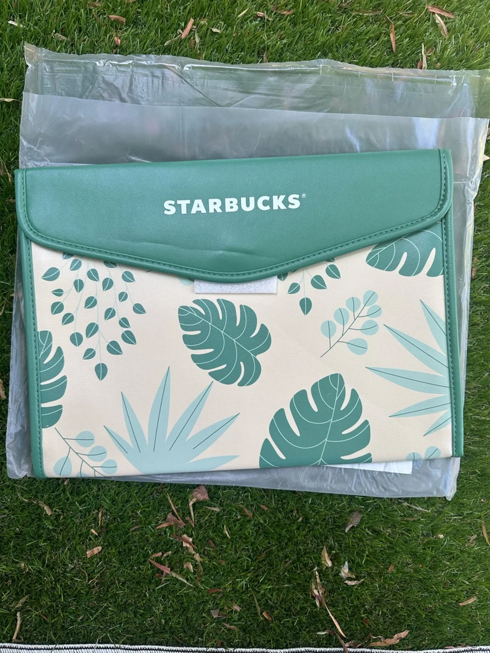 Starbucks Green Monstera Print Tote Bag 2022 Thailand special edition New!